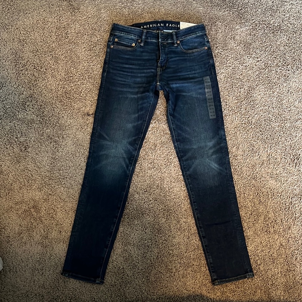 American Eagle  30/32 Skinny jeans